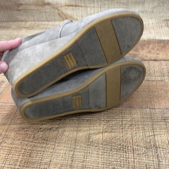 Toms Desert Taupe Suede Ankle Wedge Chukka Bootie - Picture 8 of 9